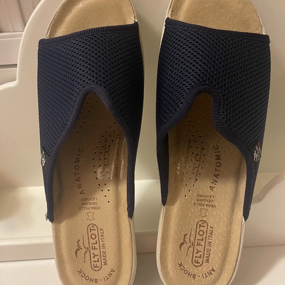 Fly Flot Flat Mule made in Italy soft and chic Retil price $120. new conditions - Picture 15 of 16